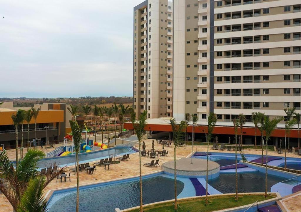 Enjoy Solar Das Aguas Park Resort Olímpia Dış mekan fotoğraf Residential complex in the city