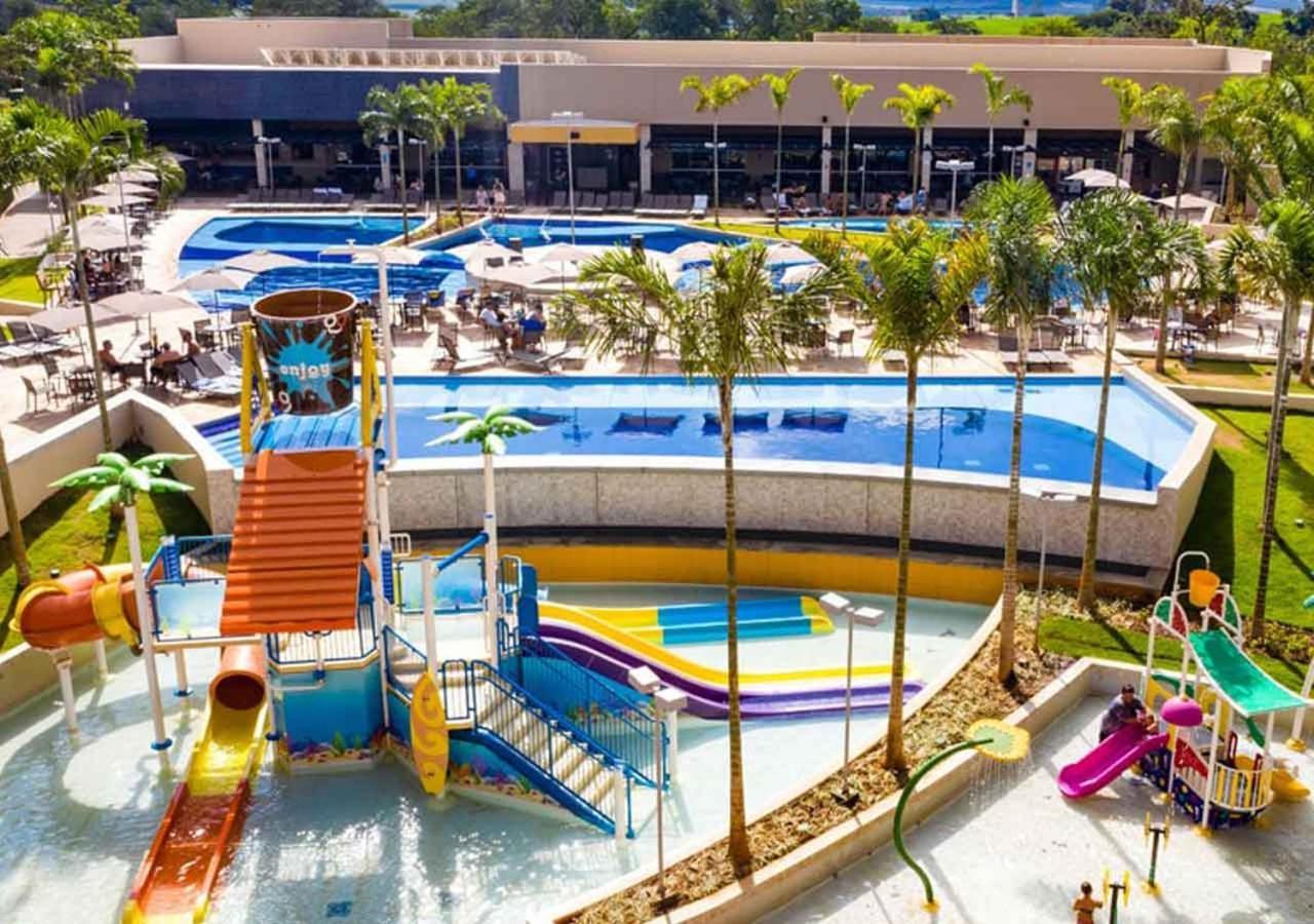 Enjoy Solar Das Aguas Park Resort Olímpia Dış mekan fotoğraf Wet 'n' Wild Water Park