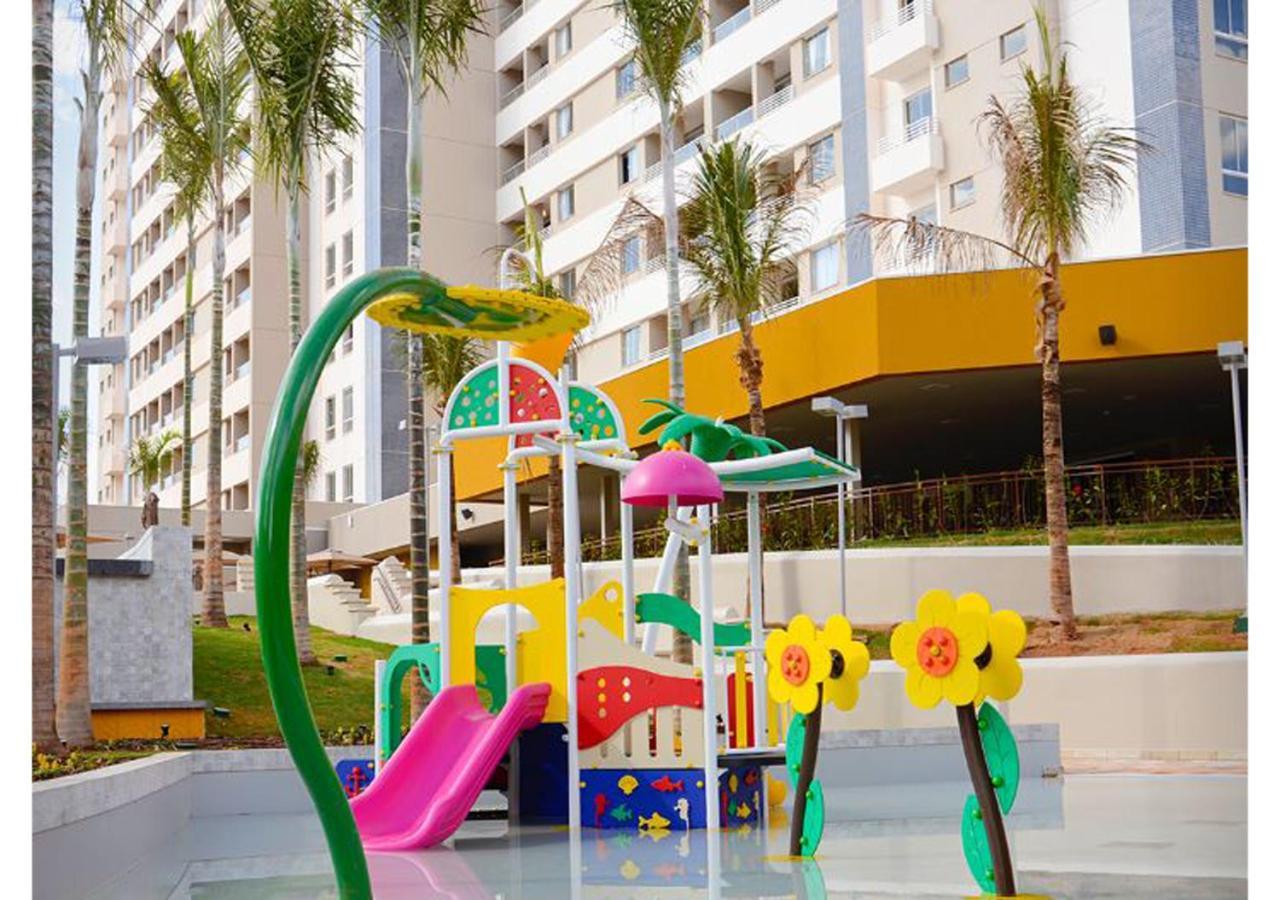 Enjoy Solar Das Aguas Park Resort Olímpia Dış mekan fotoğraf Playground at the complex