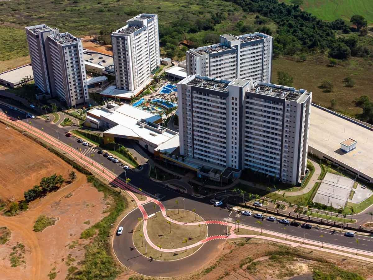 Enjoy Solar Das Aguas Park Resort Olímpia Dış mekan fotoğraf Aerial view of the complex